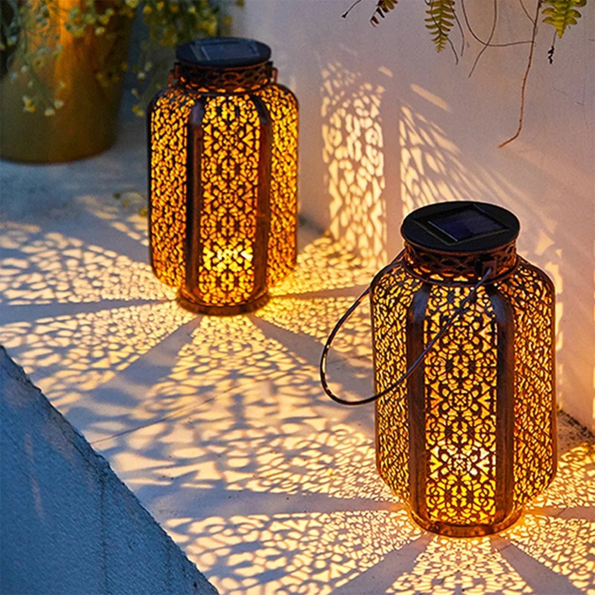 Solar Wrought Iron Projection Lantern - SunTweet